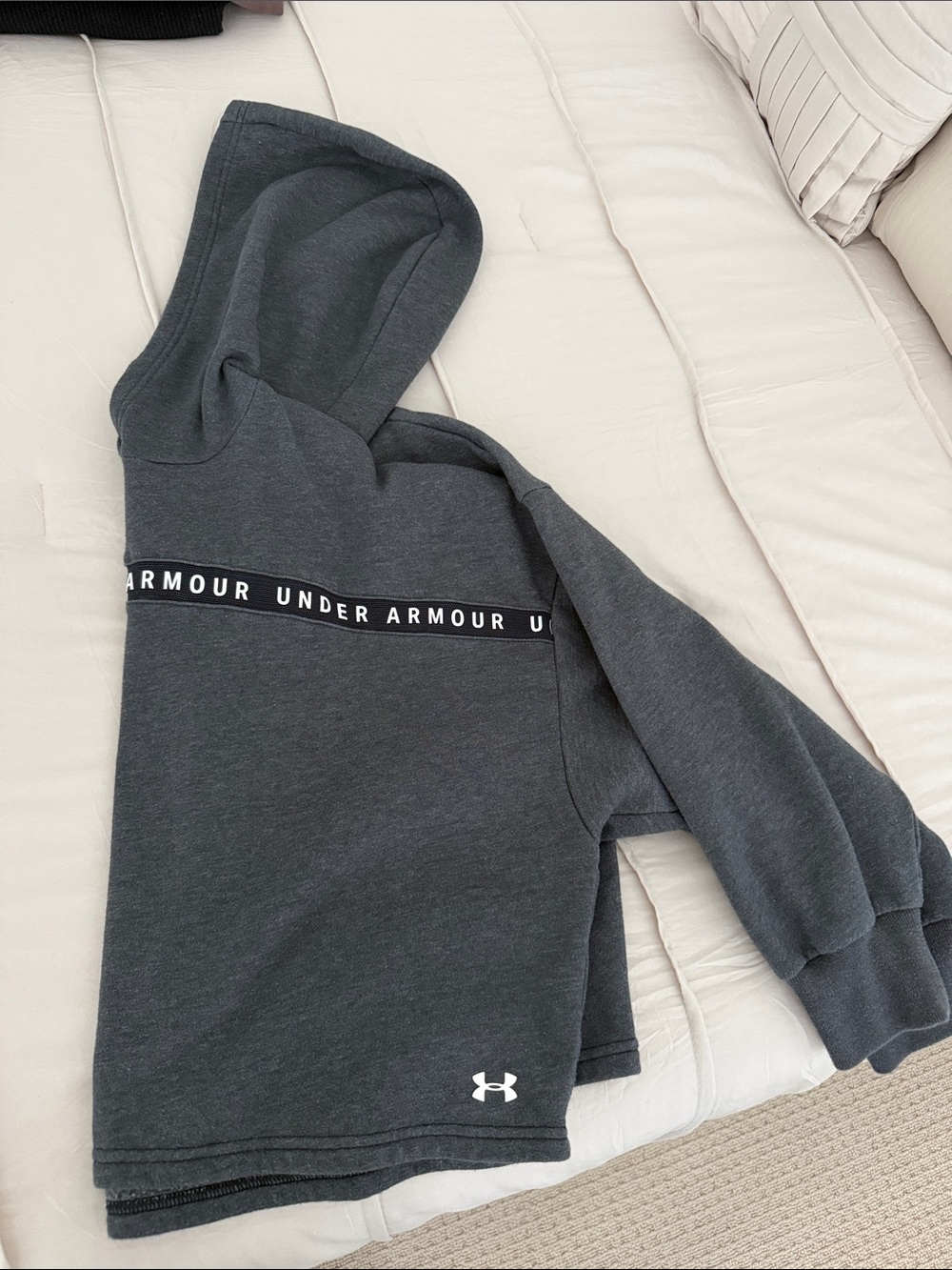 Women’s Under Armour Charcoal Gray Cropped Hoodie with Logo Tape